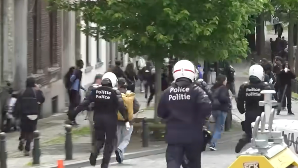 Face à la contestation sociale, le choix de la démonstration de force et du mépris
