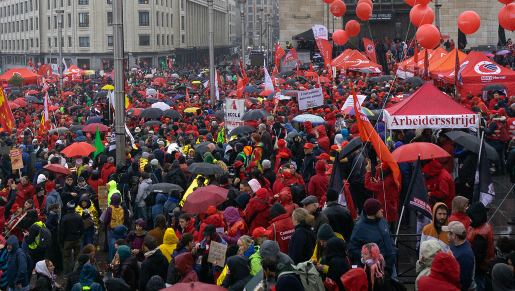 Nous ne subirons pas l'avenir, nous le construisons ensemble. Rendez-vous le 23 novembre à Bruxelles !